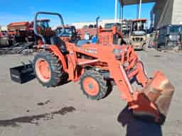 2002 KUBOTA L2600DT – LOW HOURS
