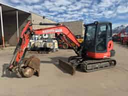 2016 KUBOTA KX040-4R