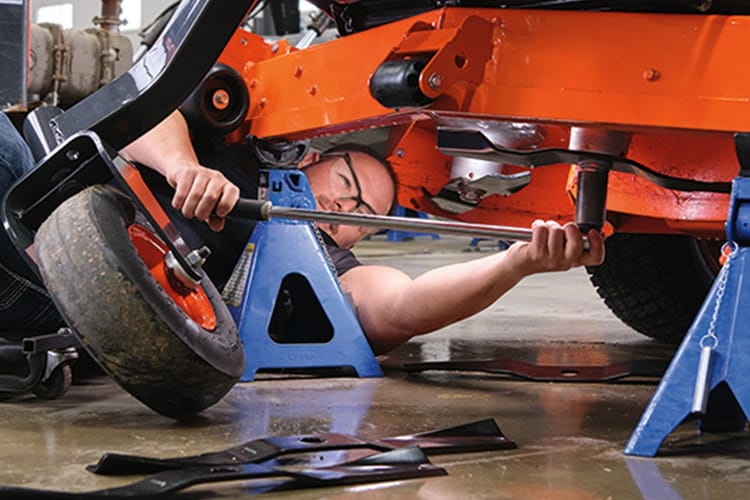 Utility Equipment Diesel Technicians and Technician Apprentices wanted