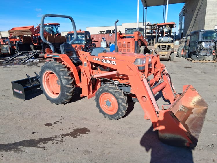 2002 KUBOTA L2600DT – LOW HOURS