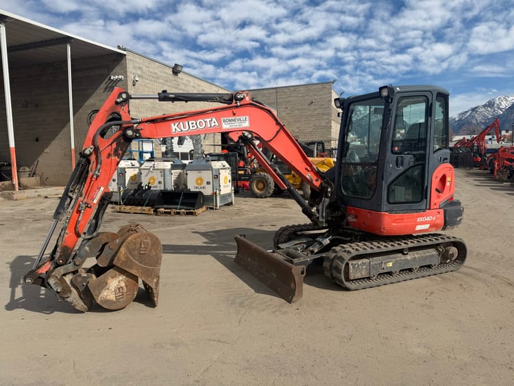 2016 KUBOTA KX040-4R