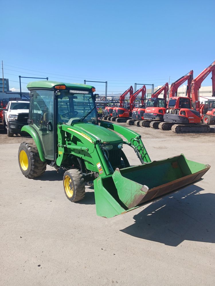 2012 JOHN DEERE 3720